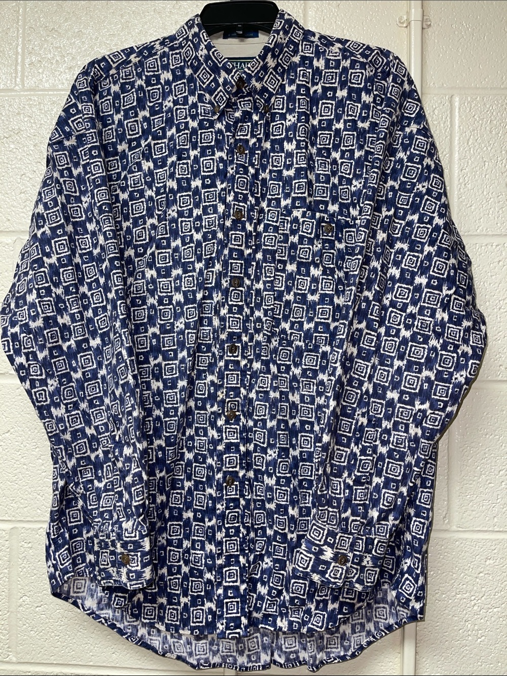 Casual Button-Down Shirt - Navy Geometric Print